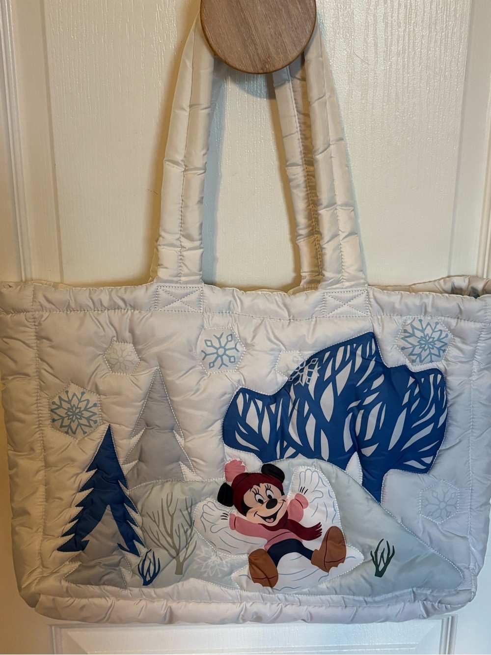 Disney Minnie Mouse & the Chipmunks Winter Tote Bag